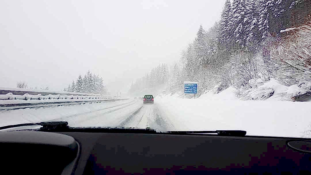 Conducir con hielo y nieve